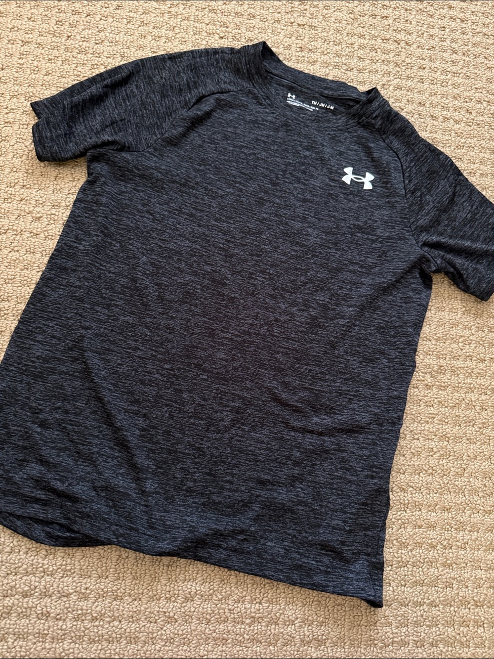 Under Armour Men's Charcoal Heather Tech Short Sleeve Shirt
